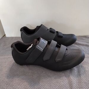 Starvos Road Shoe Bontrager